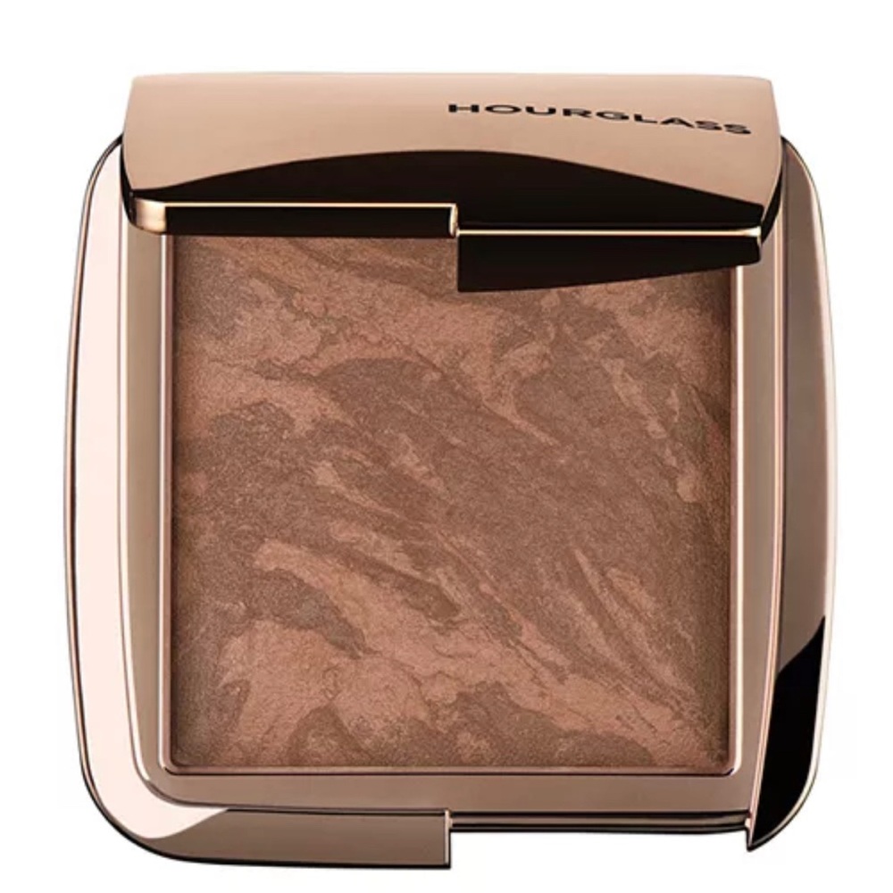 Hourglass
Ambient™ Lighting Bronzer
